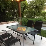 Nyaraló House