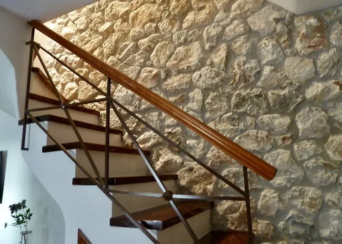 House Nikiti (Sithonia)